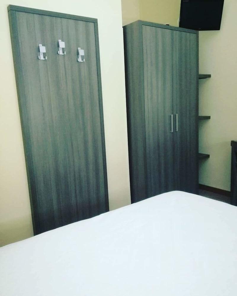 Hotel Pompei ฟีอุจจี ภายนอก รูปภาพ