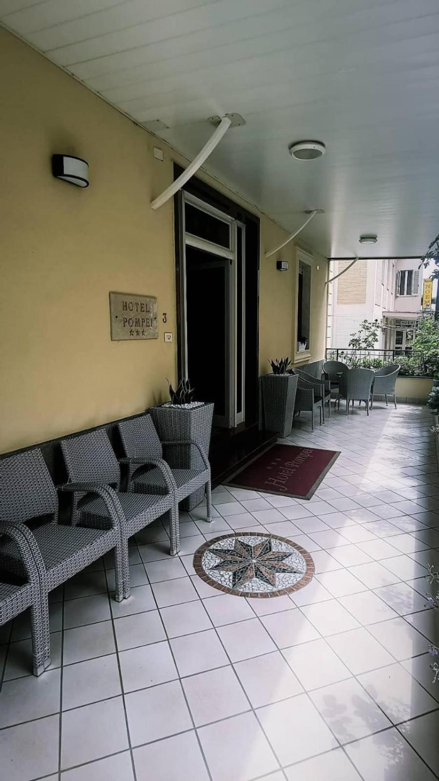 Hotel Pompei ฟีอุจจี ภายนอก รูปภาพ