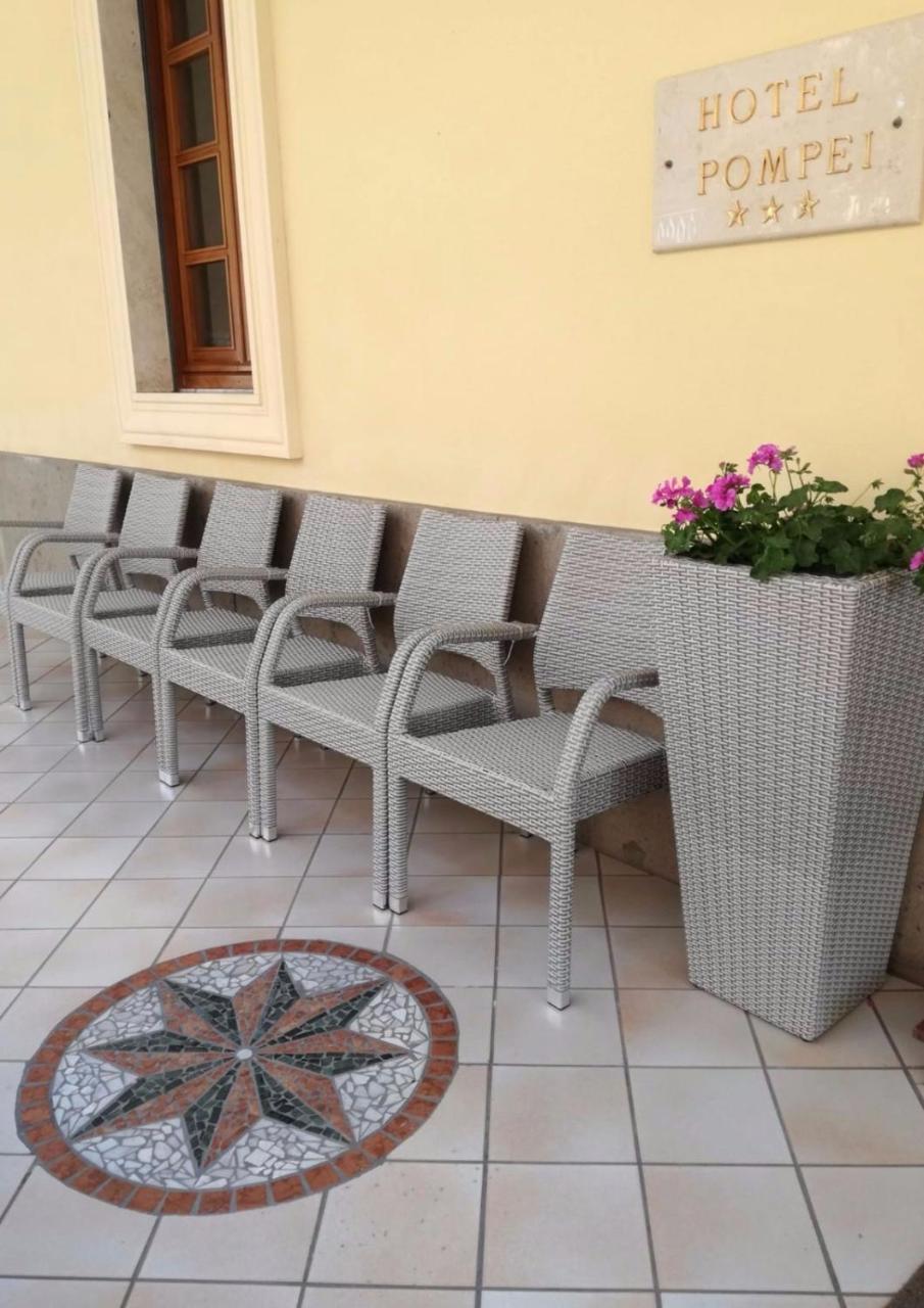 Hotel Pompei ฟีอุจจี ภายนอก รูปภาพ