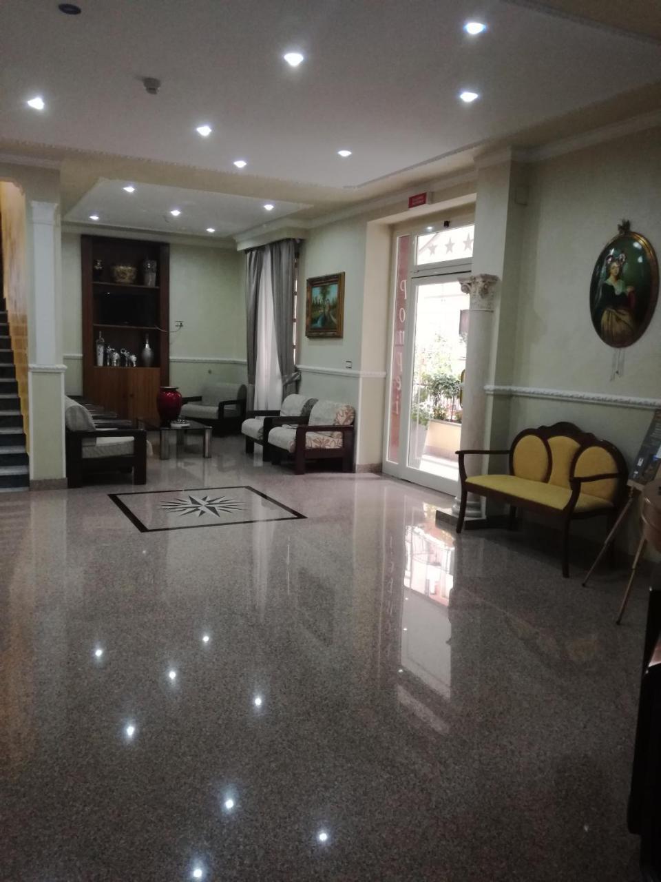 Hotel Pompei ฟีอุจจี ภายนอก รูปภาพ